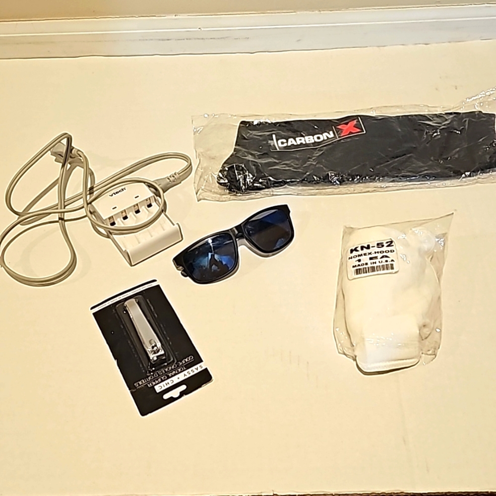 Bundle Socks & hood & sunglasses & Toenail Clipper & Charger Battery